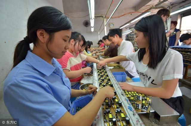 老板担心员工跳槽，常用这三招留人，拿到钱后我果断辞职