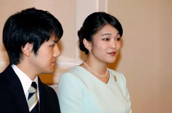 日本真子公主“婚礼延期”内幕曝光，遭未婚夫“婚姻诈骗”？