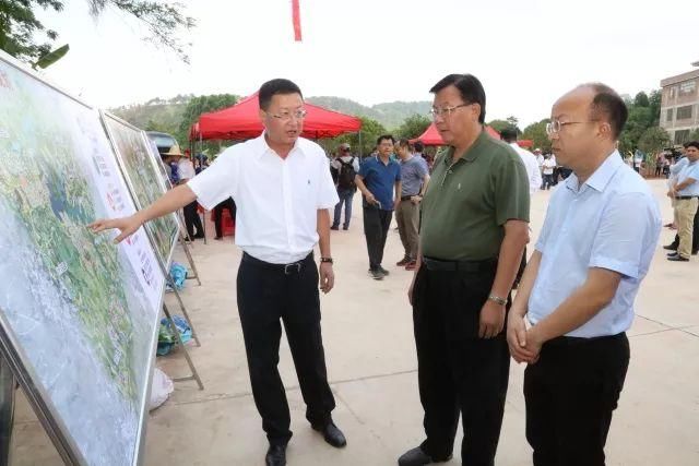 唐小若出席环首府生态旅游圈建设启动仪式