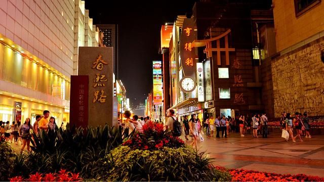 它是2018年春节旅游收入最高的城市，让人来了就不想离开