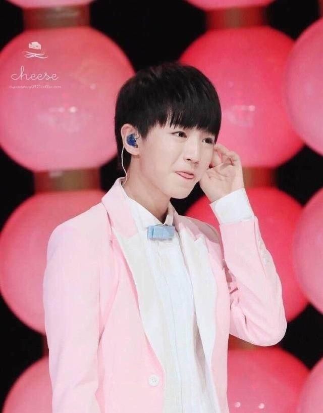 吴亦凡鹿晗杨洋王俊凯用一件粉红色告诉你,帅