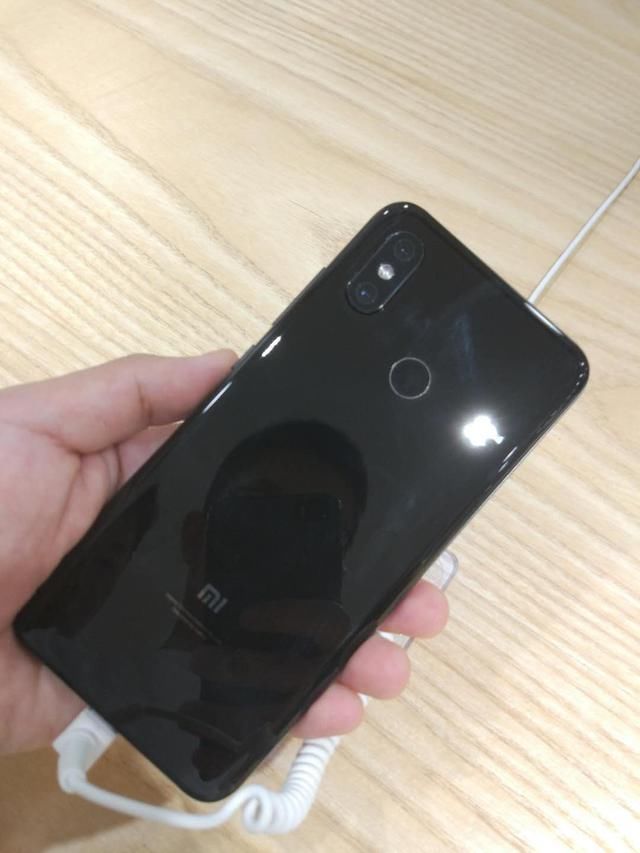 备货最多的小米8明天开售,有信心抢到现货吗?