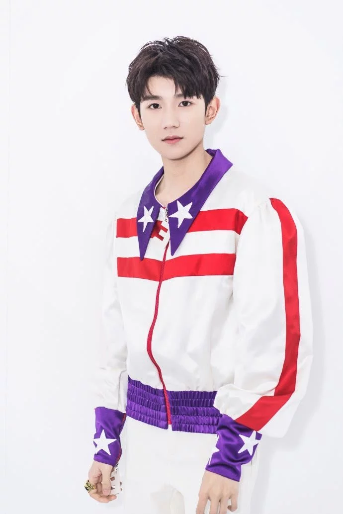 澳门威尼斯人娱乐场:TFBOYS三小只身价曝光 澳门威尼斯人娱乐场:TFBOYS三小只身价曝光