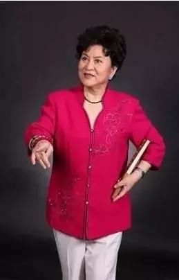 著名评书表演艺术家单田芳简介 t011eb7ed5575e500ab.jpg