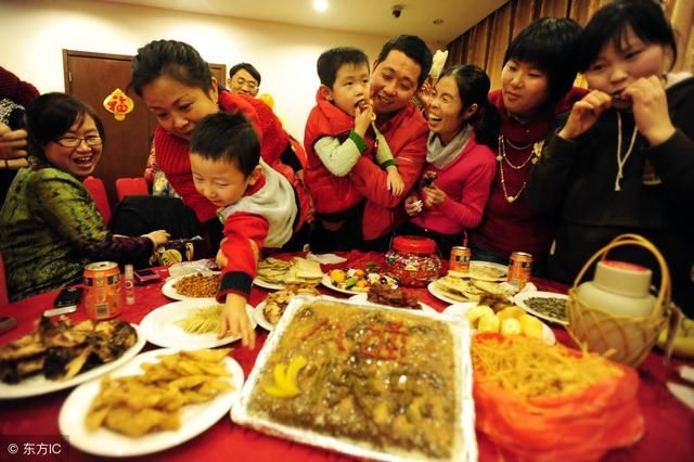 鸡鸭鱼肉不再是年夜饭绝对主角 年夜饭你会如何安排家宴？