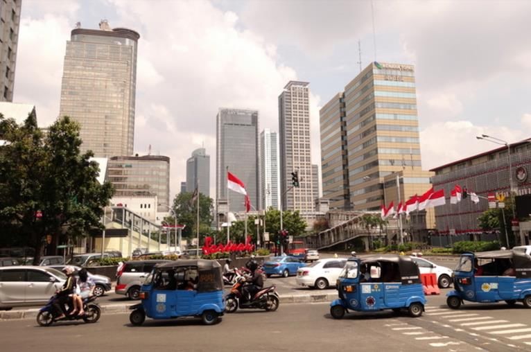 直击东南亚最大的城市雅加达，城建能跟中国一线城市相比吗