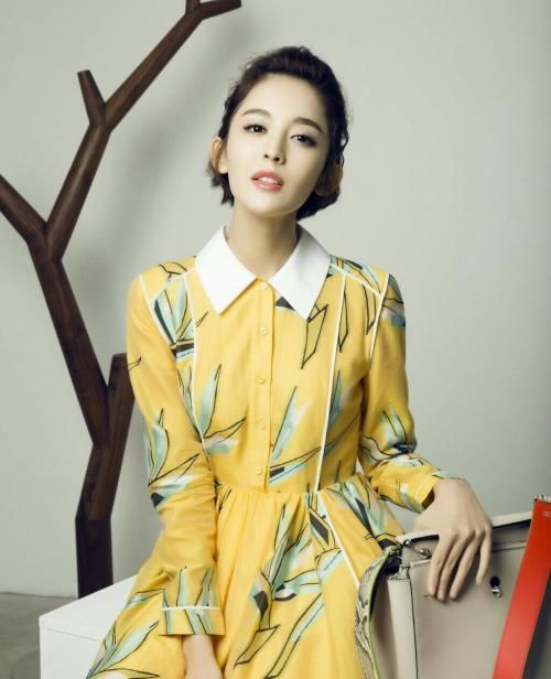 左右脸明显不对称的女明星,网友:就算不对称也