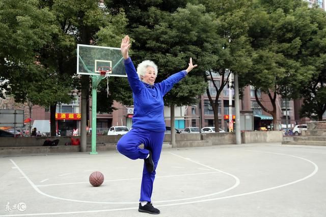 尽管我们喜爱篮球,但关于篮球场的知识知道多