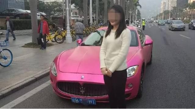 这位玛莎拉蒂女车主火了,驾驶证被扣,还说了一