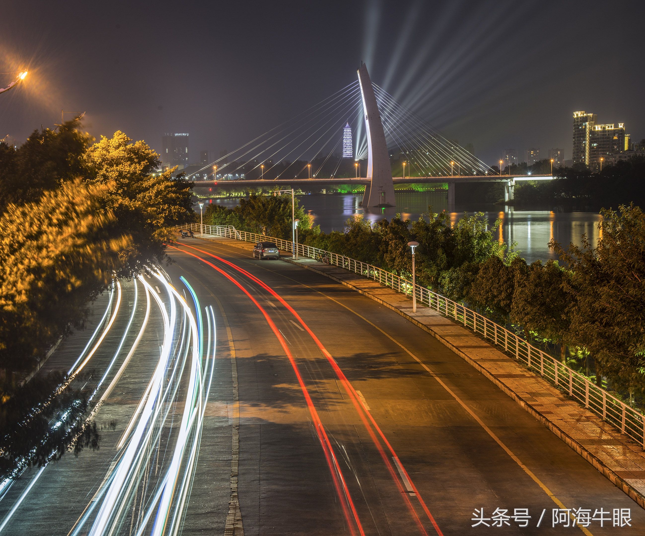 格外赣州，这座城市的夜让网友错以为是香港