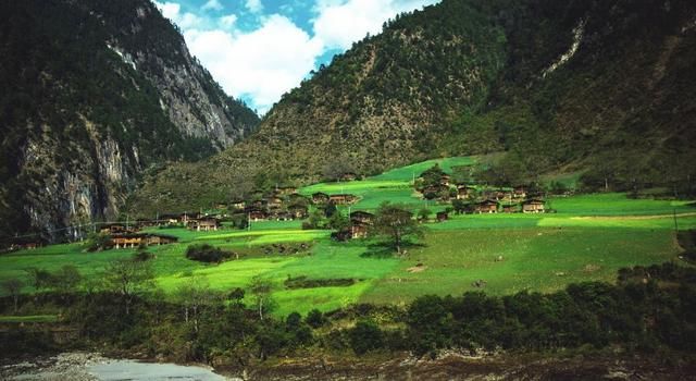 阳春三月，中国10个最美最值得去的旅游胜地，错过再等一年