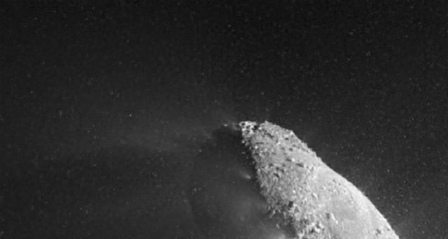 人类探索宇宙的一个里程碑,撞击彗星探索起源