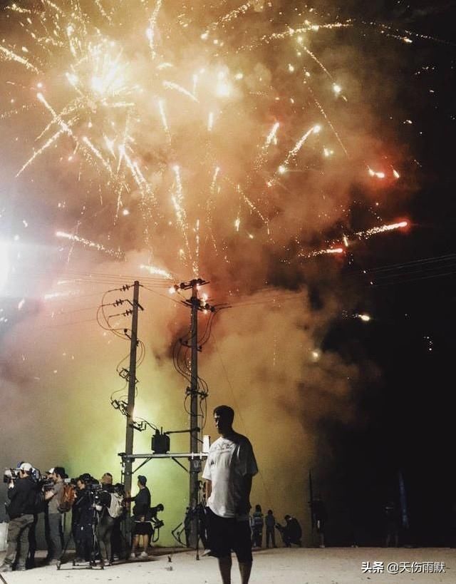 极限挑战第五季官宣新的MC成员,黄渤退出,而