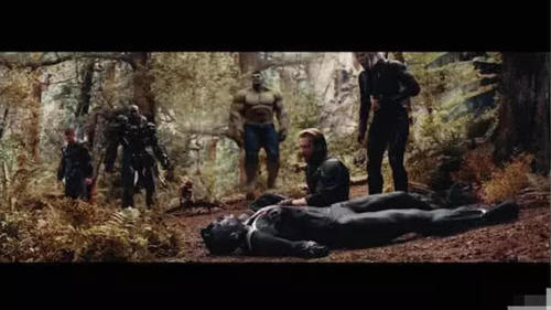 网友自制《复仇者联盟3》结局,绿巨人将灭霸掐