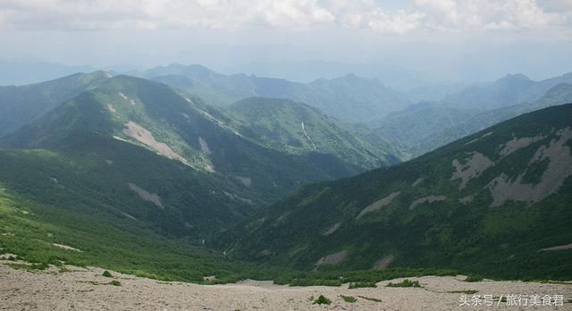 登顶秦岭海拔最高峰，让你亲身体验“一日历四季，十里不同天”!