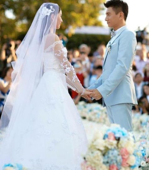 吴奇隆微博官宣刘诗诗产子,小朋友来报道,母子