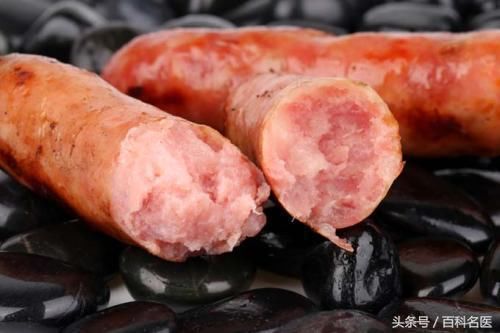 2元钱一根的烤肠里究竟是什么肉?看完你还敢吃烤肠吗?