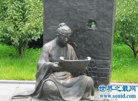 凿壁借光的主人公是谁他为何不白天读书