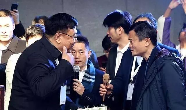 马云出席河北师范大学阿里巴巴技术脱贫大会