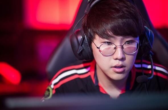 LPL:imp加入WE之后疯狂练习排位 这是找到了人生的目标?