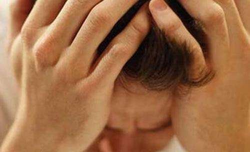 女子洗小龙虾害怕被夹 直接丢洗衣机里洗 老公