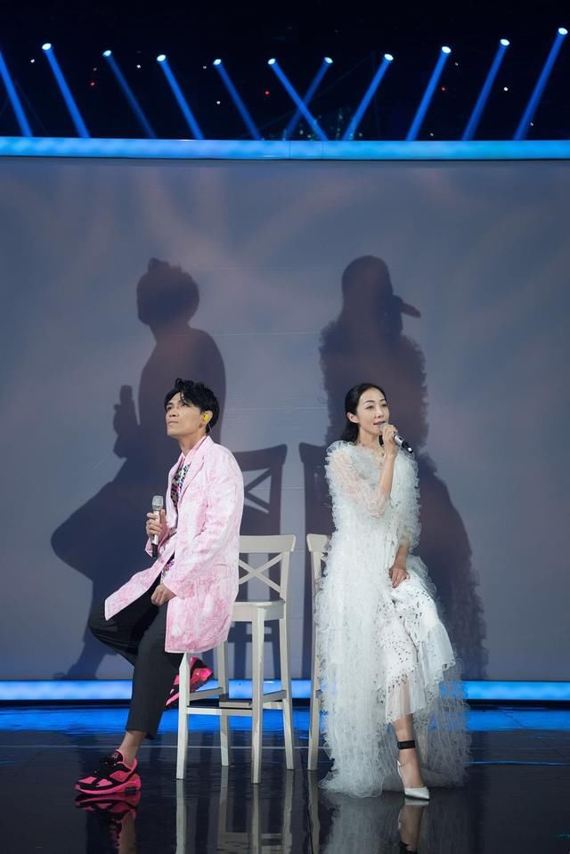 湖南卫视毕业歌会王力宏重燃经典 101女团迎首