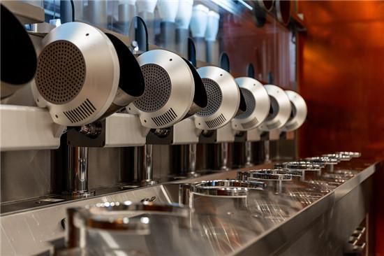 炒菜机器人不可怕?已有厨师罢工抗议!