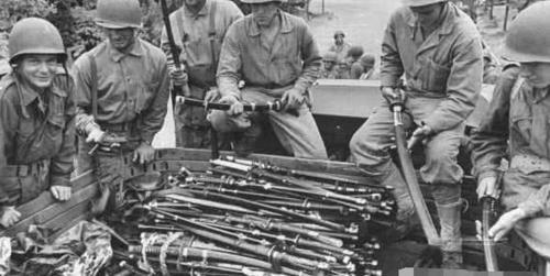 二战日本战败后,为何要大量回收武士刀?背后目