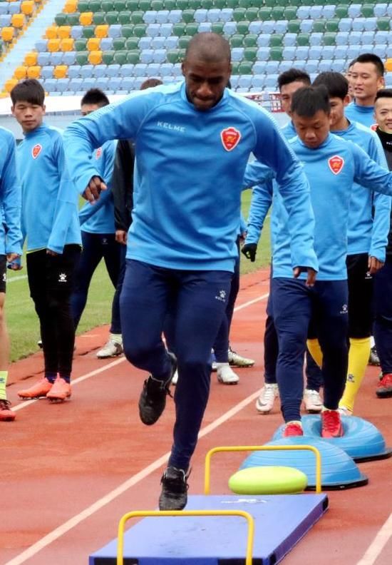 穆里奇瘦身成功状态大好 梅县铁汉期待中甲首