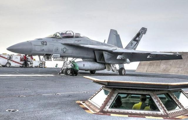 十万吨级航母中看不中用,电磁弹射是罪魁祸首