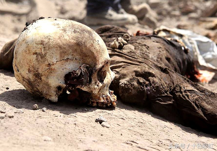 危地马拉火火山剧烈喷发 火山灰覆盖整个村庄无人生还