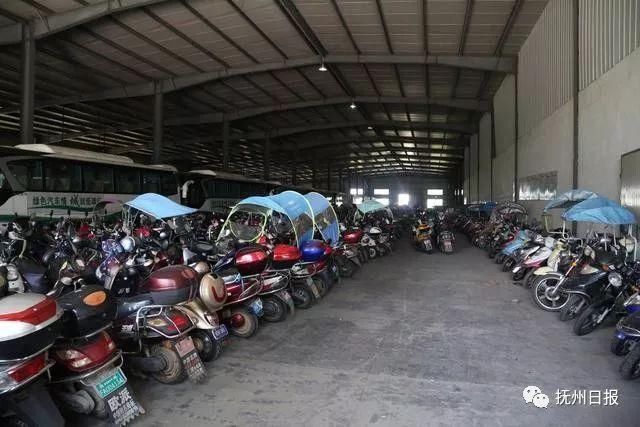 【视频】抚州男子网上辱骂交警被行拘7日!另明