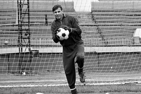 每日一星:二十世纪最伟大的门将,列夫-雅辛