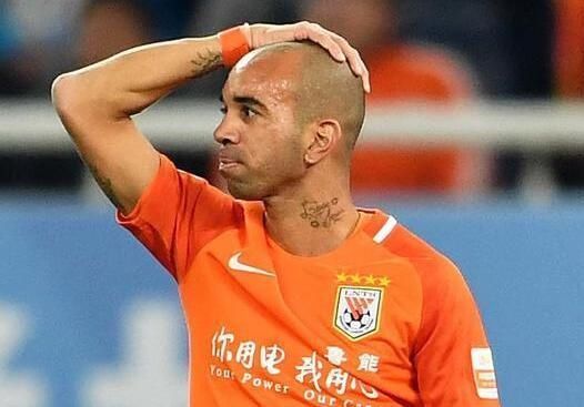 鲁能一项数据冠绝中超,进球数排名却不佳,此人