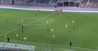 半场-中国0-1卡塔尔,阿尔莫伊兹-阿里建功