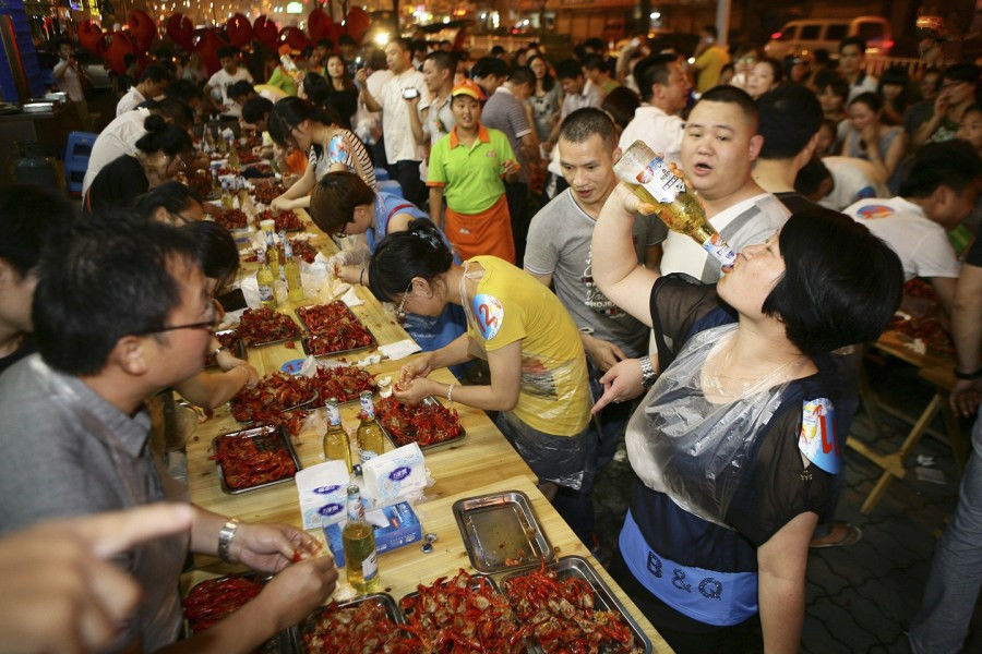 直击风靡全国的美味小龙虾，史上最失败的生物入侵