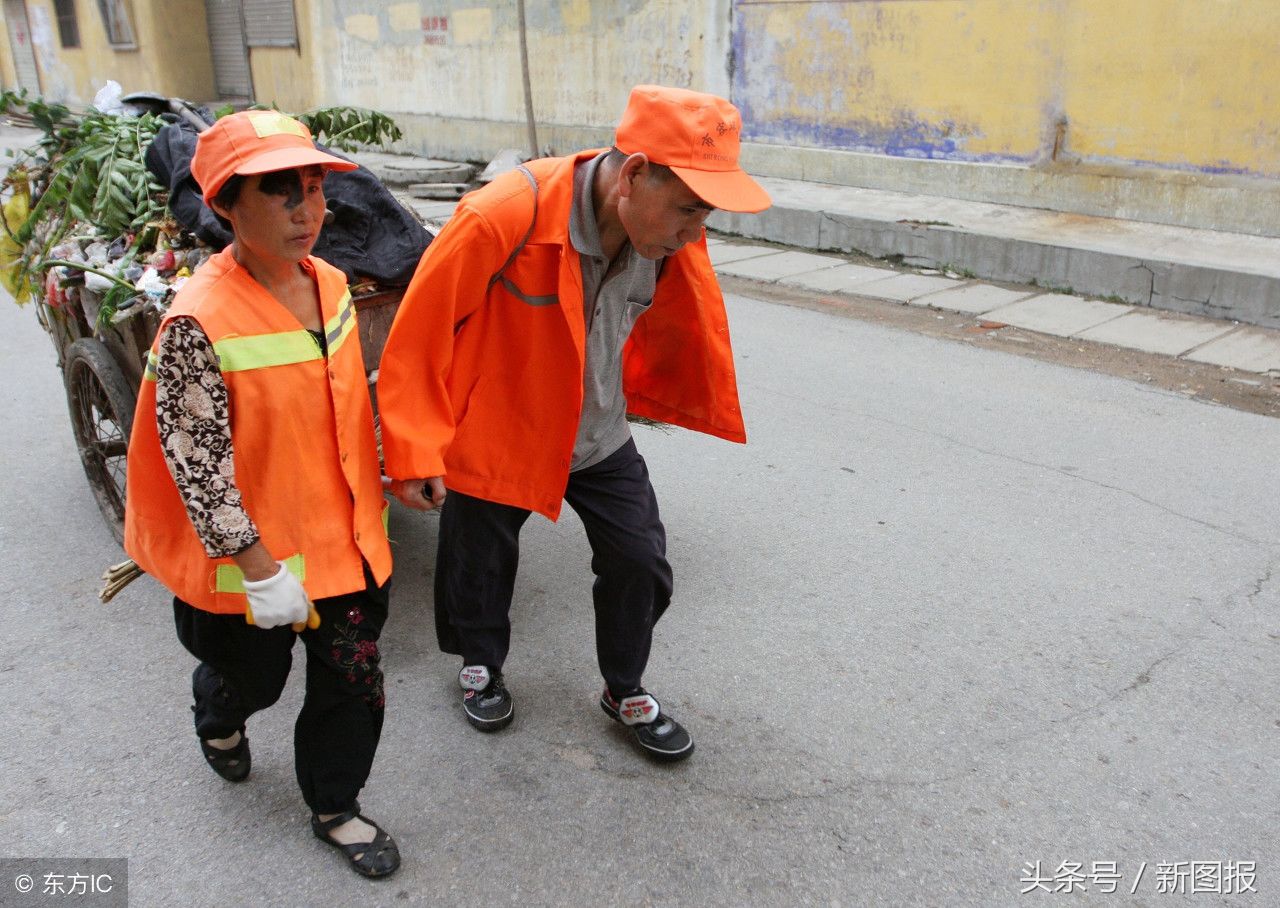 他们是城市美容师,每天接触最脏的东西,却换来
