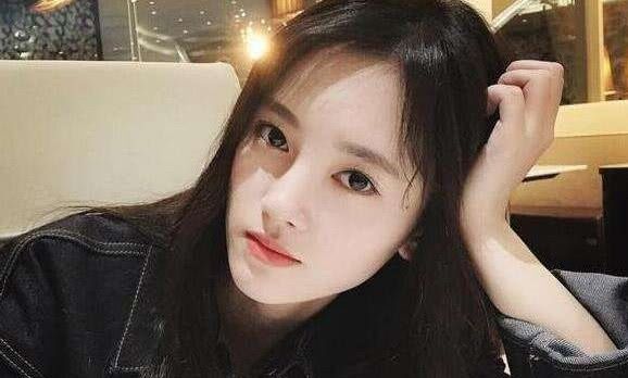 鞠婧祎妈妈照片曝光,网友:怪不得女儿漂亮,鞠爸拯救地球了吗? snf胜博发