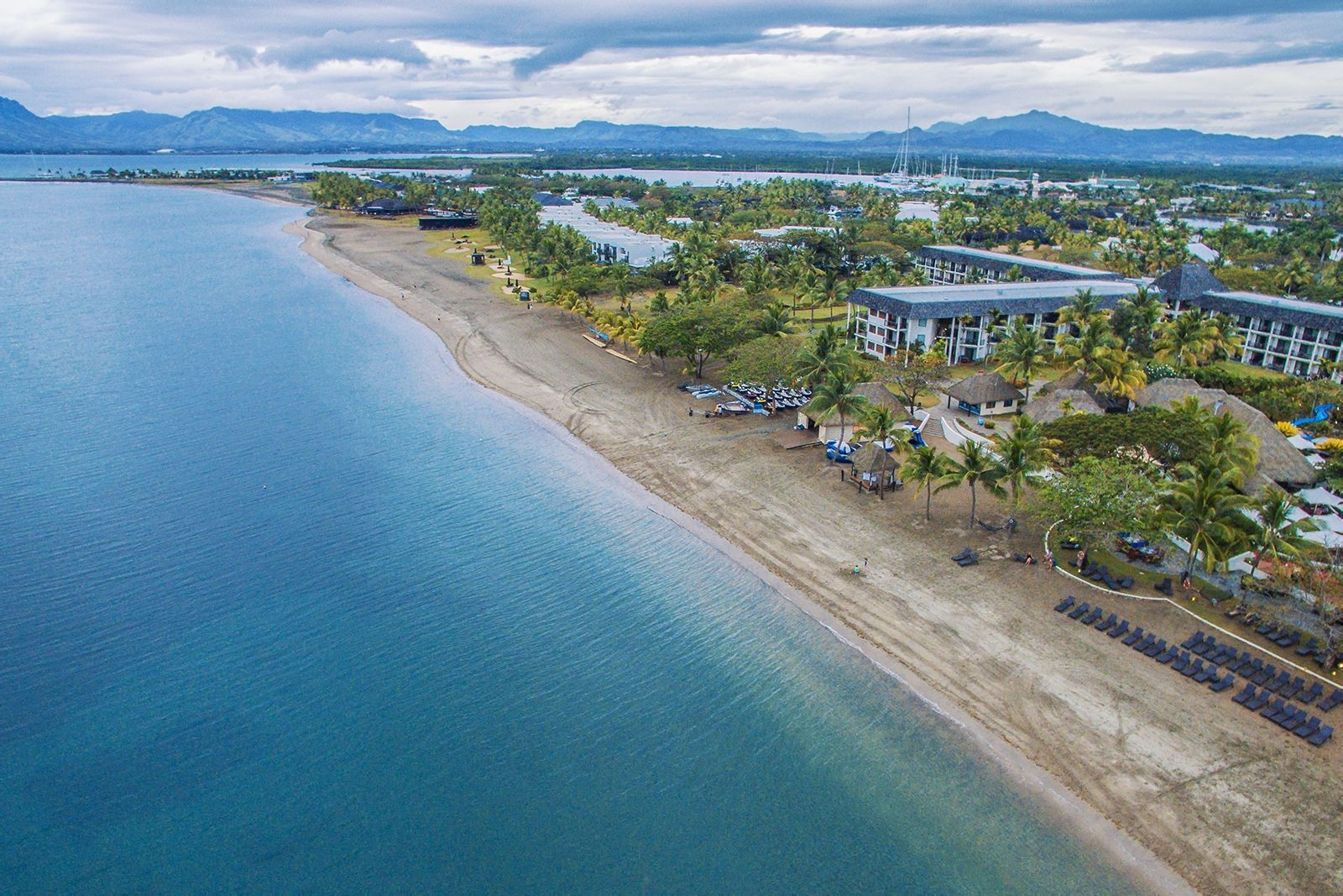 这些国家将在一百年后被大海吞没，有的准备举国搬迁