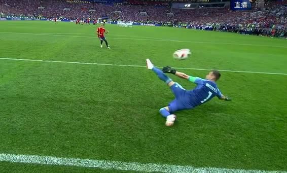 点球大战这一幕有谁注意到?俄罗斯主帅在球队