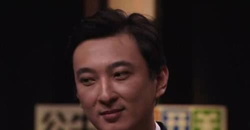 王思聪又换女友了?与黄发女子现身酒店,两人全程无交流 在线真钱捕鱼游戏