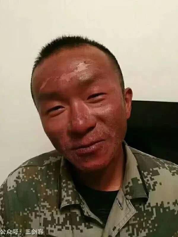 中国军人最真实照片 他们的父母看见会心疼