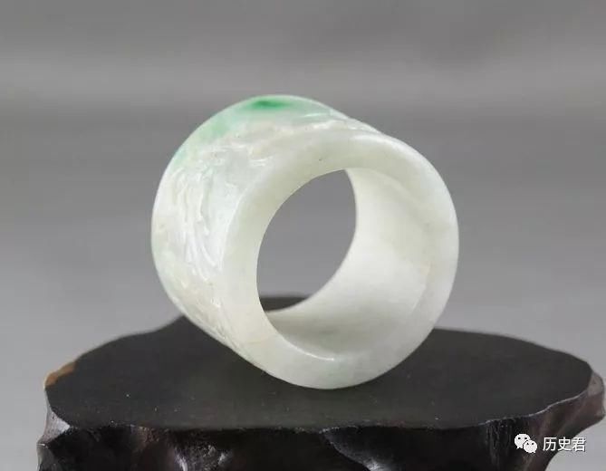 李莲英的一个翡翠扳指值2个亿?这个大太监堪