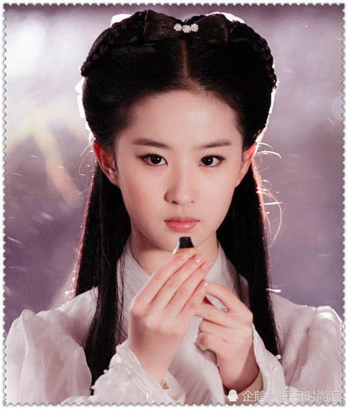 被误认是中国人?刘亦菲吴尊不算啥,他差点骗