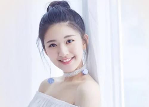 得不到容止爱的马雪云,穿越到黄道国,备受谷嘉