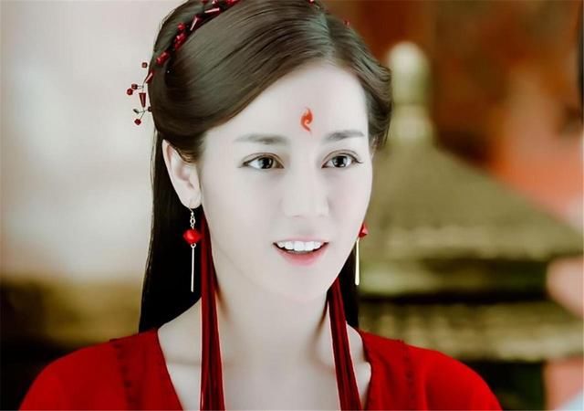 90后女星中,绝对没整容,却又颜值逆天的,只有她