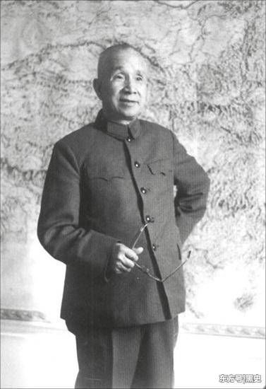他是地位最高的开国将军,战功赫赫却很低调,时常被哨兵拦住盘问