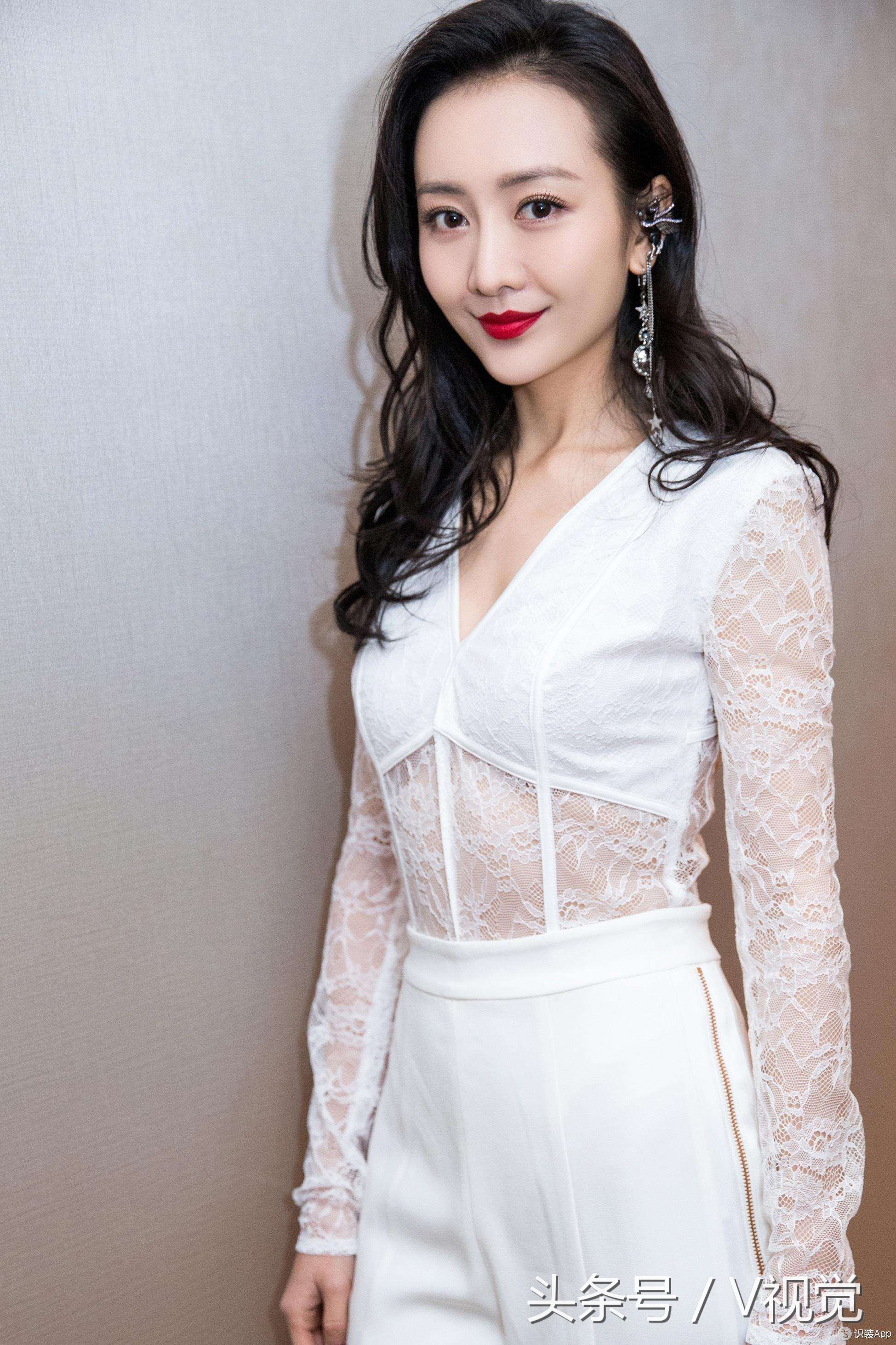 《神探狄仁杰之情花金人案》中的女演员