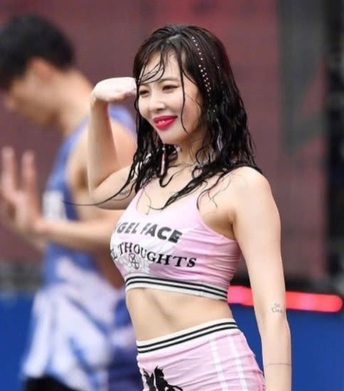 金泫雅音乐节表演,舞蹈姿势惹黑粉吐槽,粉丝:性感也有错? 博九网娱乐
