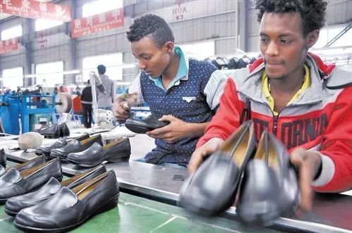 华坚集团张华荣,中国女鞋教父也是非洲鞋业之